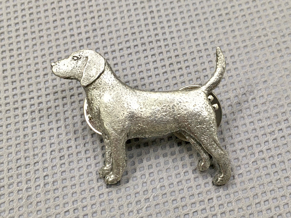 ЗНАЧОК TMB DESIGNS ГОНЧАЯ