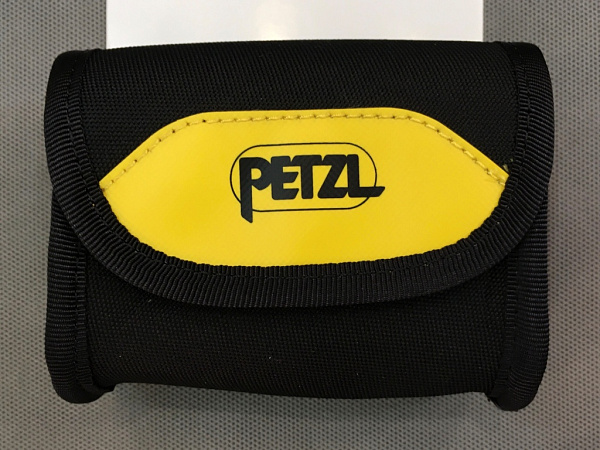 ЧЕХОЛ ДЛЯ НАЛОБНОГО ФОНАРЯ PETZL PIXA