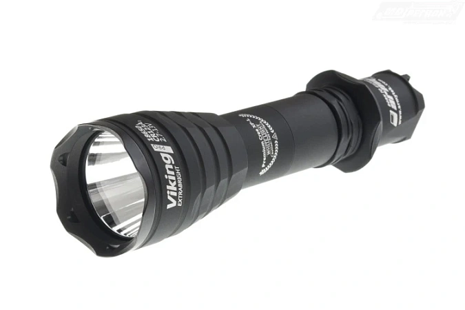 ФОНАРЬ ARMYTEK VIKING V3 / XP-L / 1250 ЛМ БЕЛЫЙ